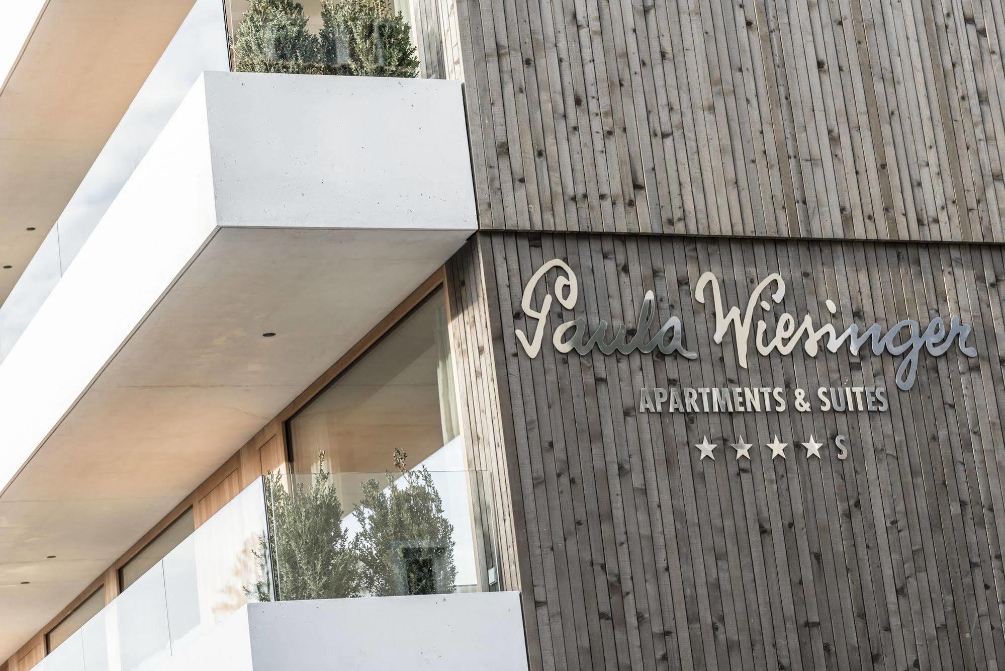 סיוזי La Paula Apartments & Suites מראה חיצוני תמונה